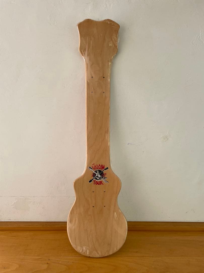 【非売品】VOLCOM ギター型デッキ