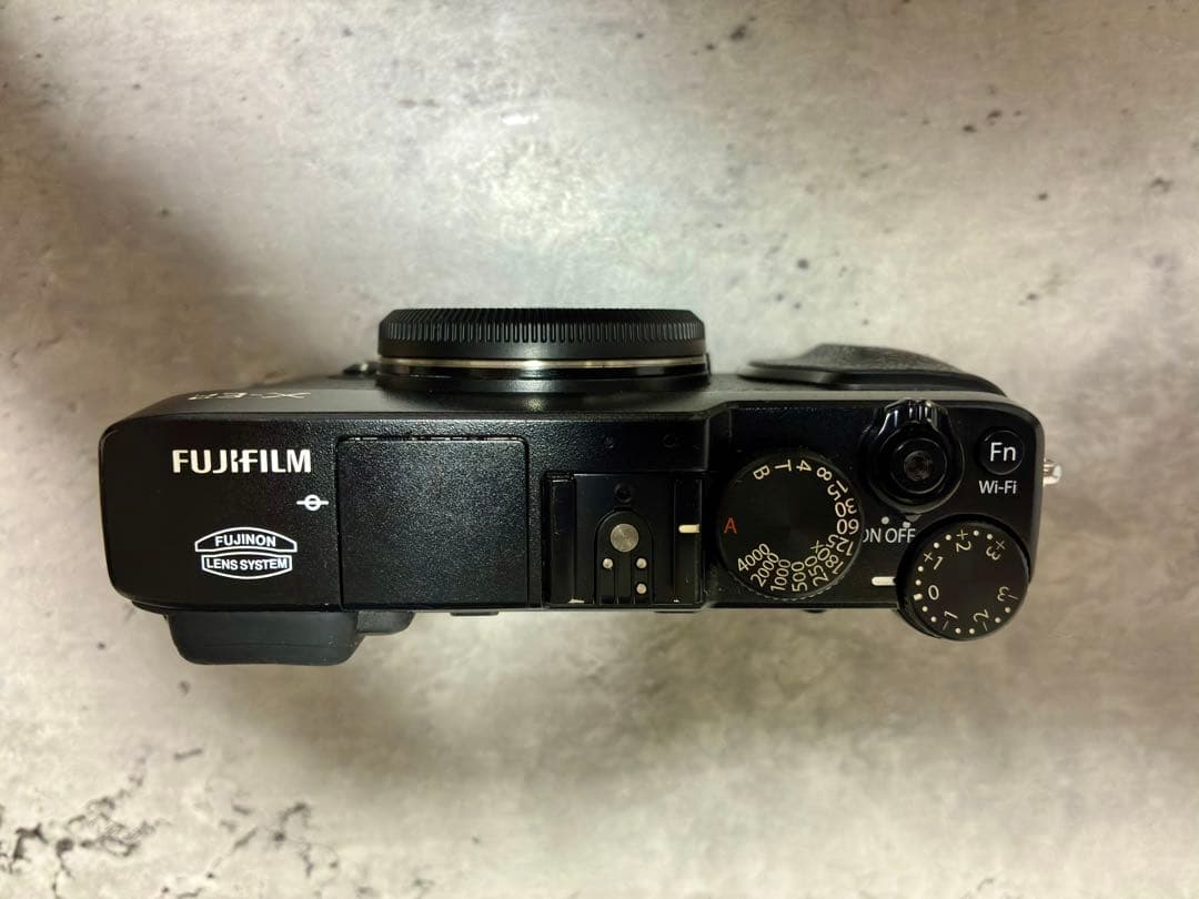 FUJIFILM 富士フイルム X-E2 ボディ ミラーレス一眼 ブラック