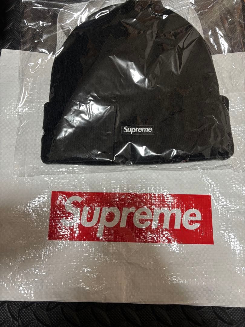 Supreme 黒 ニット帽・ビーニー