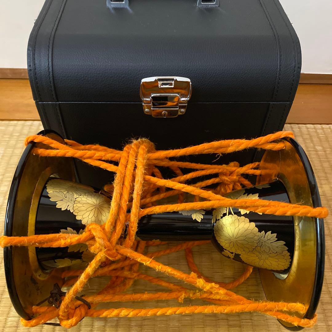 小鼓　締め緒・ハードケース付き