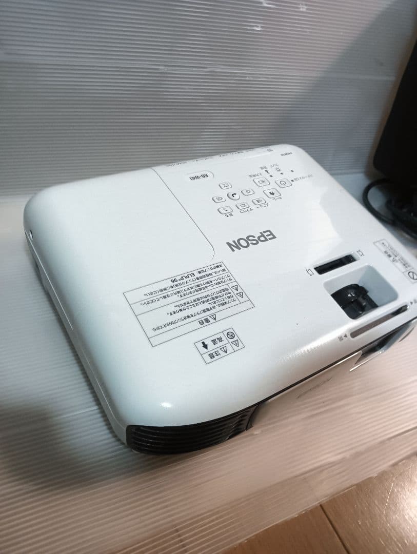 EPSON プロジェクター 本体 eb-w41　激安す！