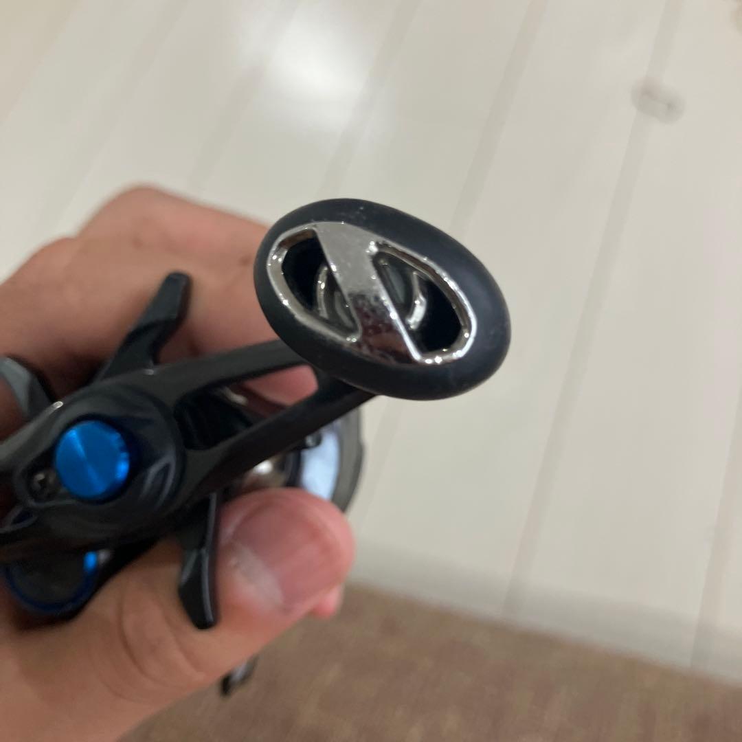 SLX DC リール 右ハンドル 黒　箱付き