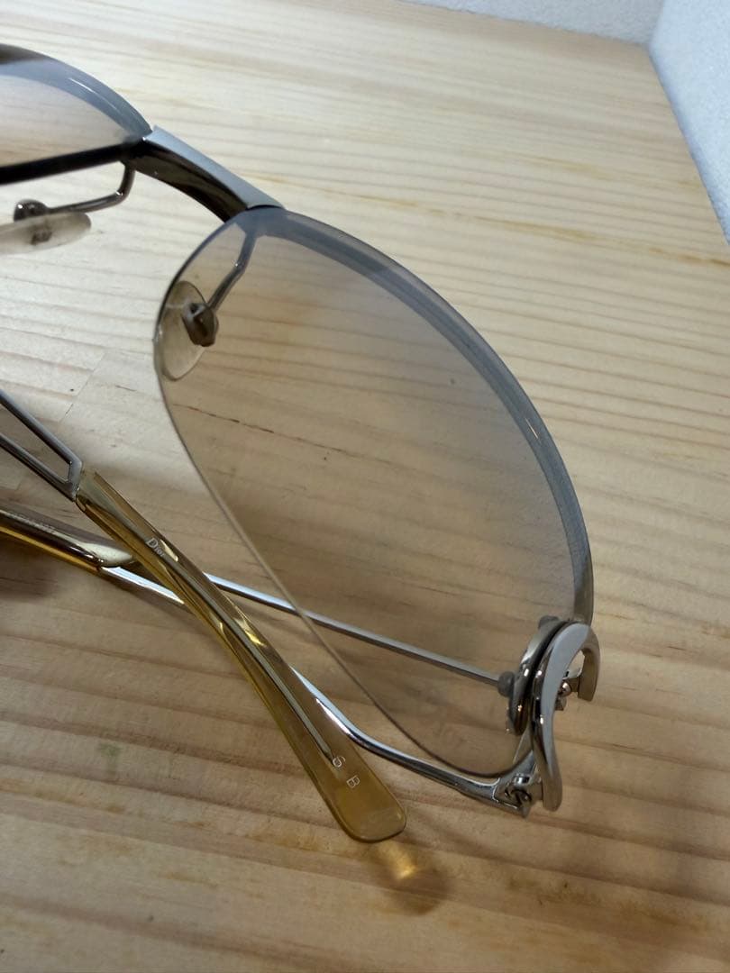 SK/11.11/5 ▶︎DIOR サングラス　ブラウン系