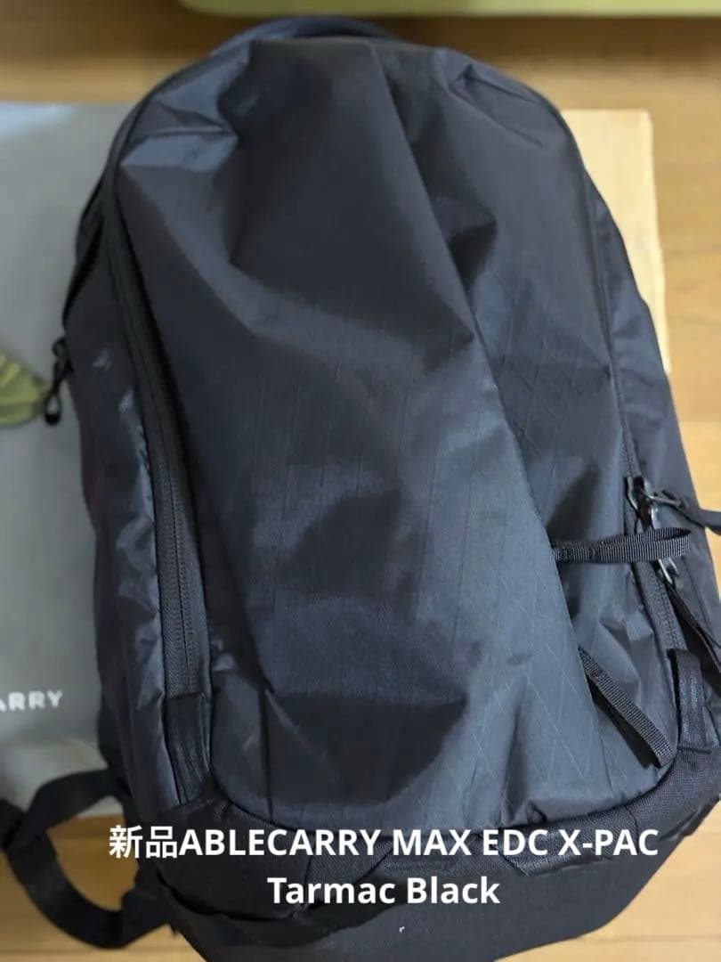 sacai × Carhartt WIP ボディバッグ