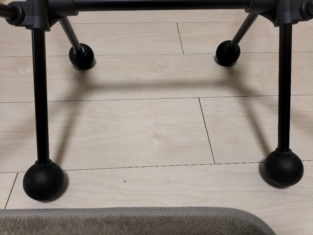 Helinox チェアワン 黒　DAC社のボールフィート付き