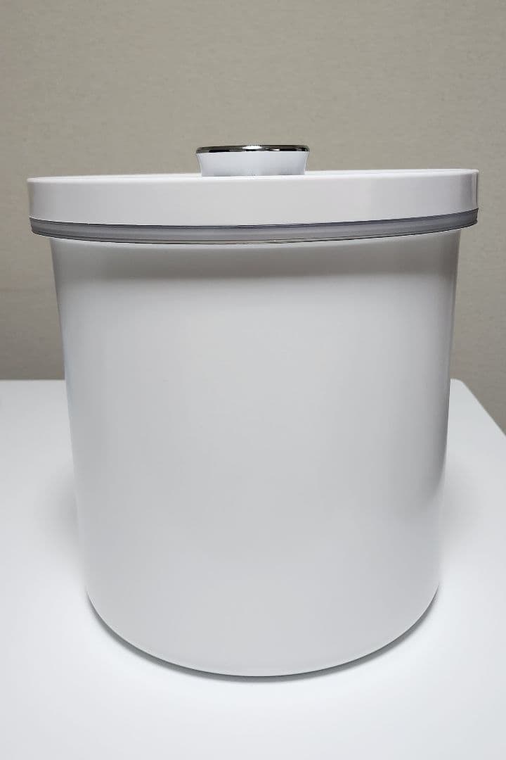 QoBLE 真空保存容器 ホワイト13L