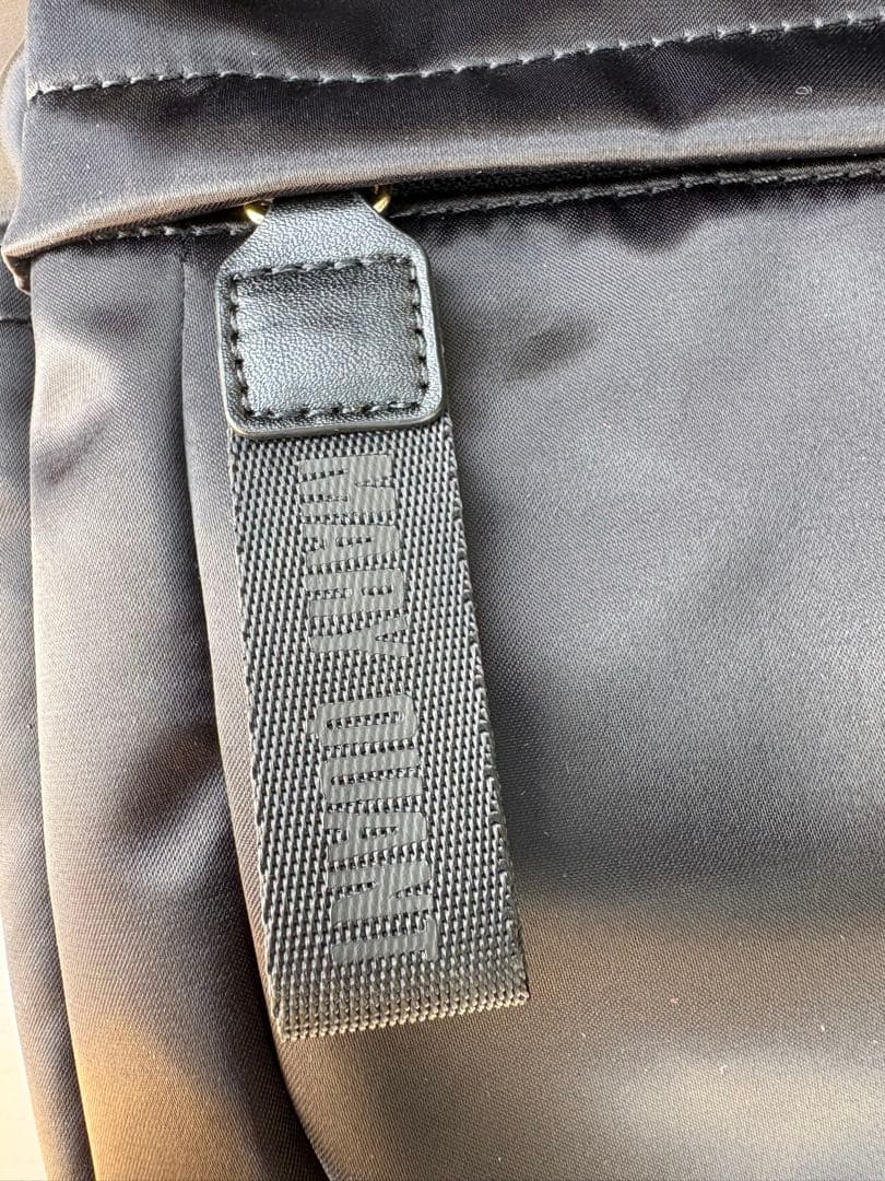 【新品未使用】 マリークヮント コラボ ピカチュウメタル リュック（ブラック）