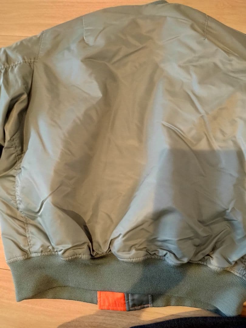 BEAMS リラックスフィット THERMOLITE(R) MA-1 （撥水）