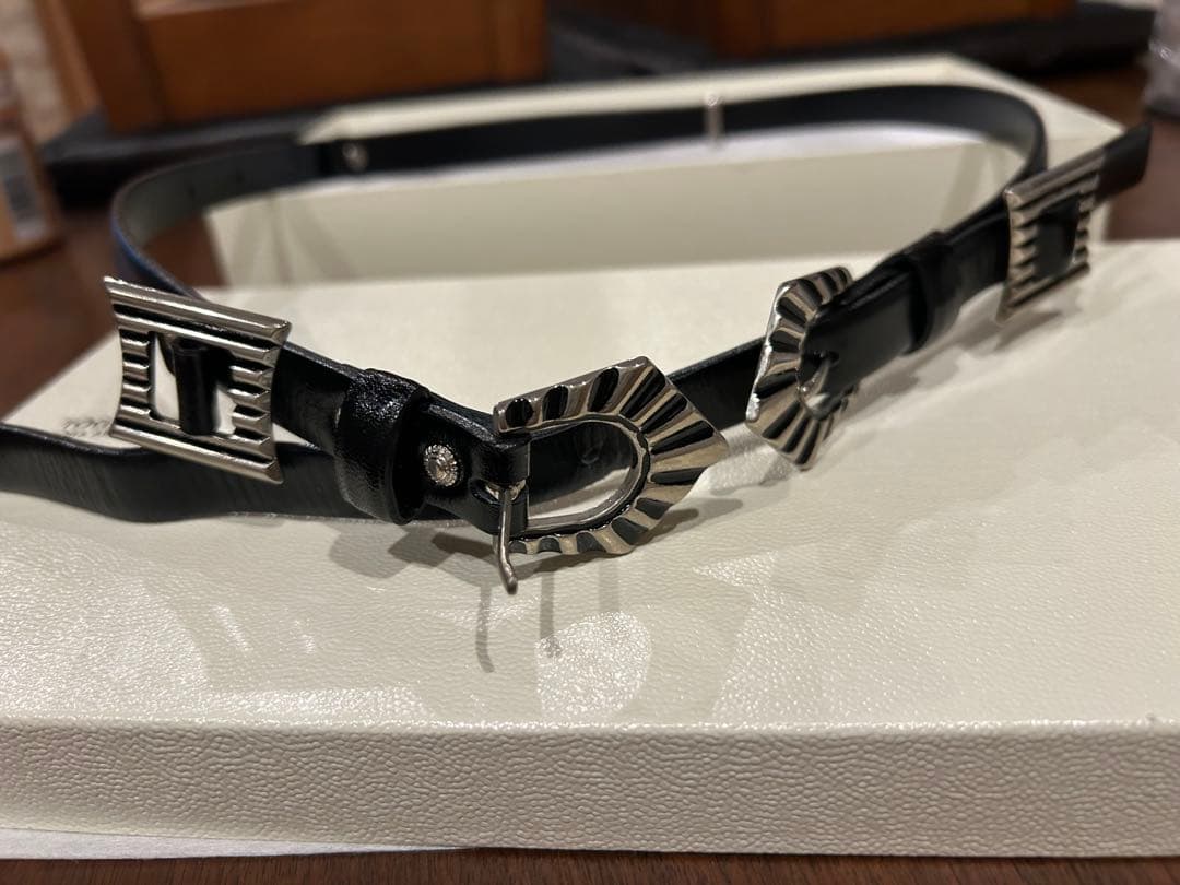 TOGA PULLAブラックレザーベルト ダブルバックルベルト トガ　プルラ