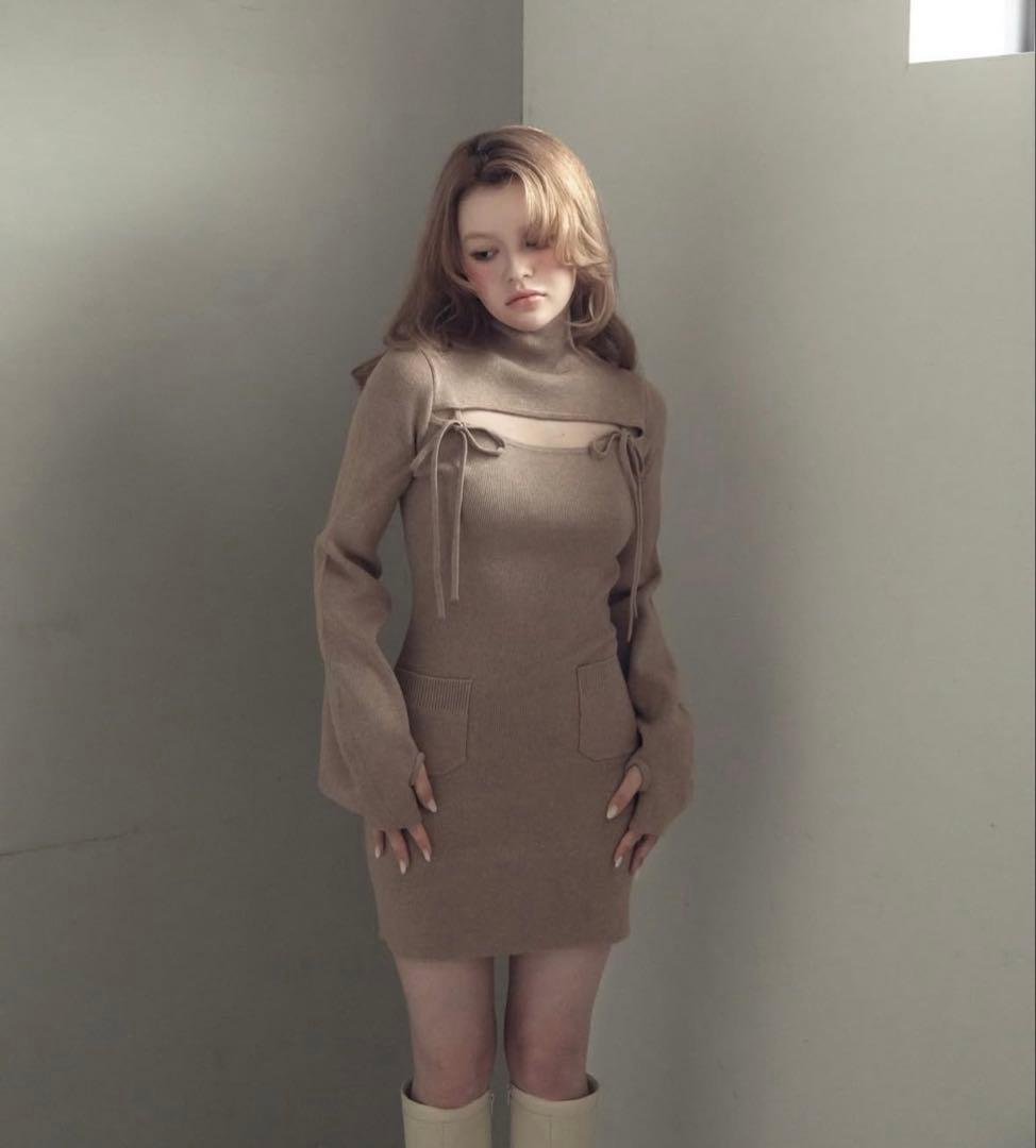 【andmary】Bebe mini dress beige