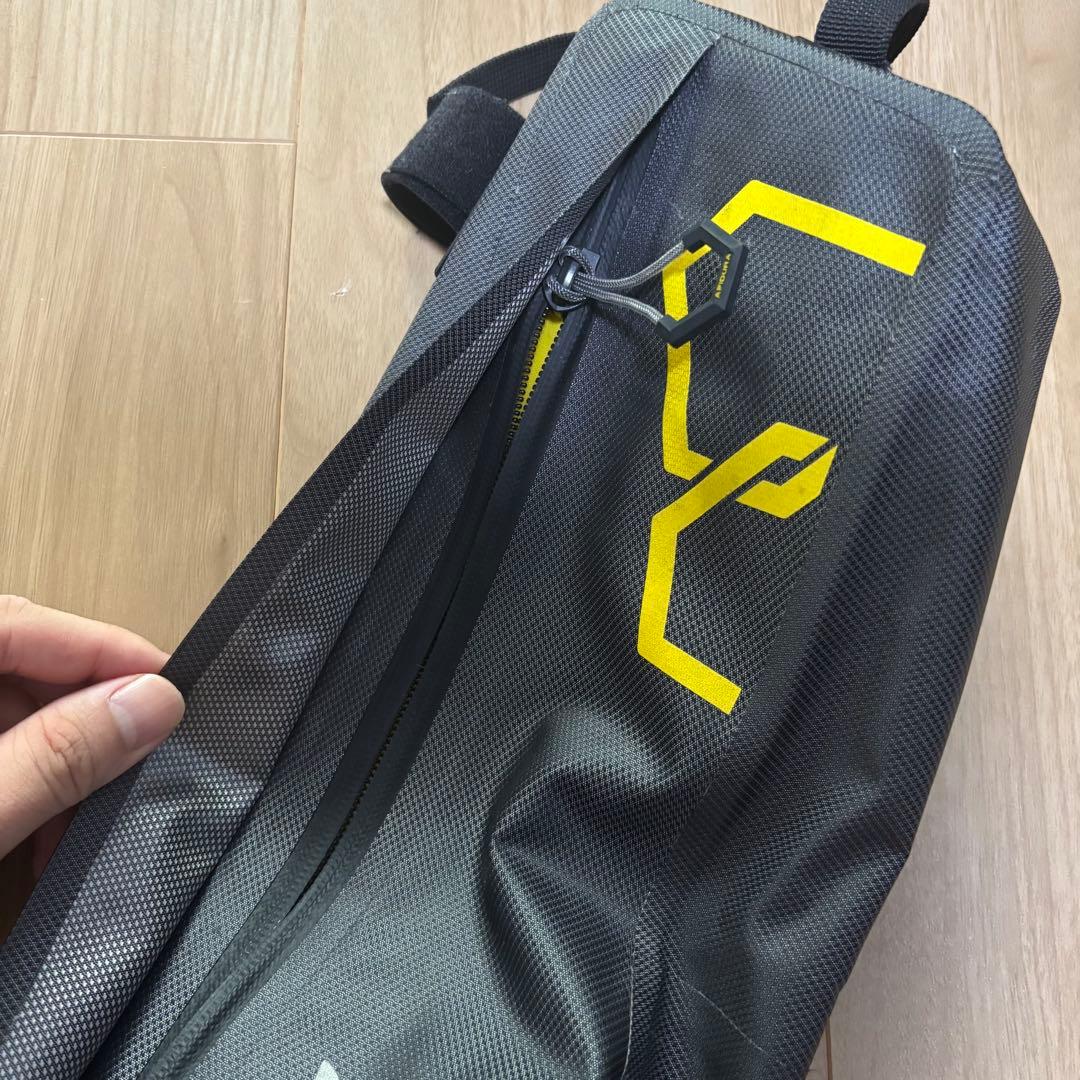 APIDURA フレームバッグ　4.5L 防水