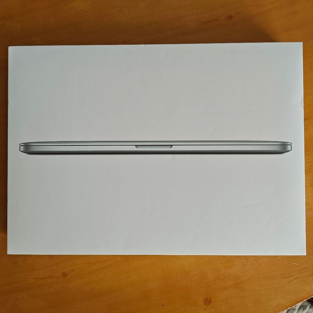 【良好】Apple Macbook pro 15インチ 充電器、箱付
