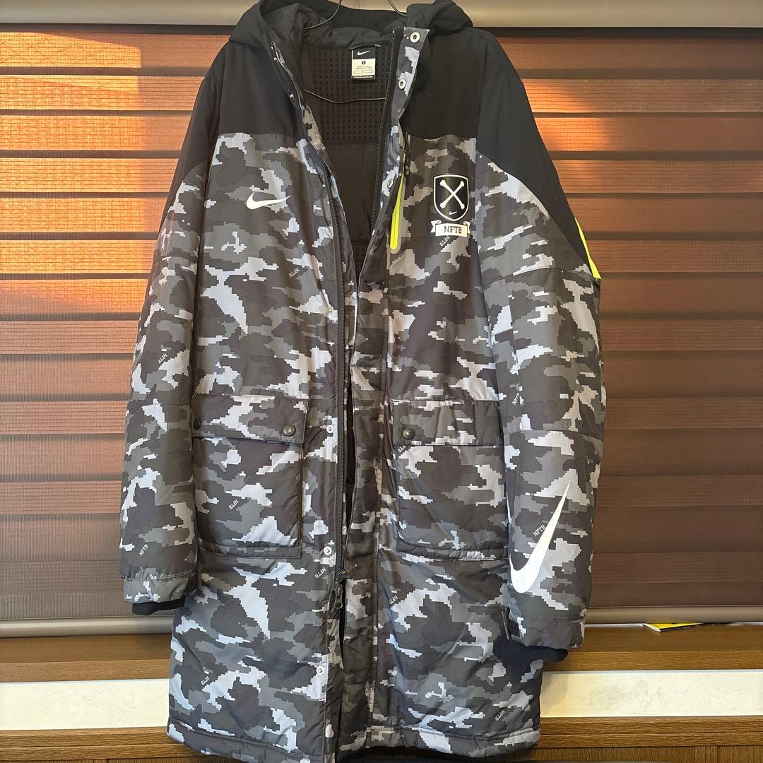 希少 美品 NIKE ナイキ NFTB 迷彩 ベンチコート サッカー フットサル