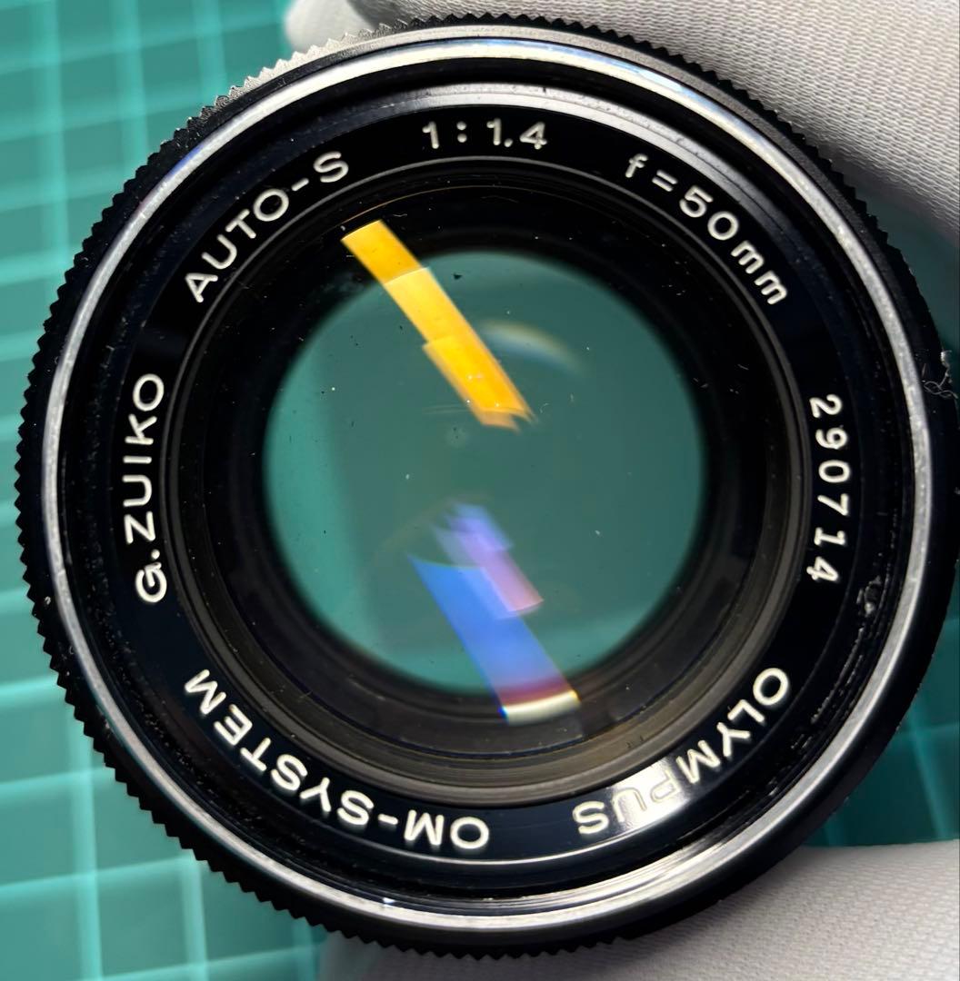 ☆ OLYMPUS OM-1 (革ケース付) + ☆ 標準50mm F1.4