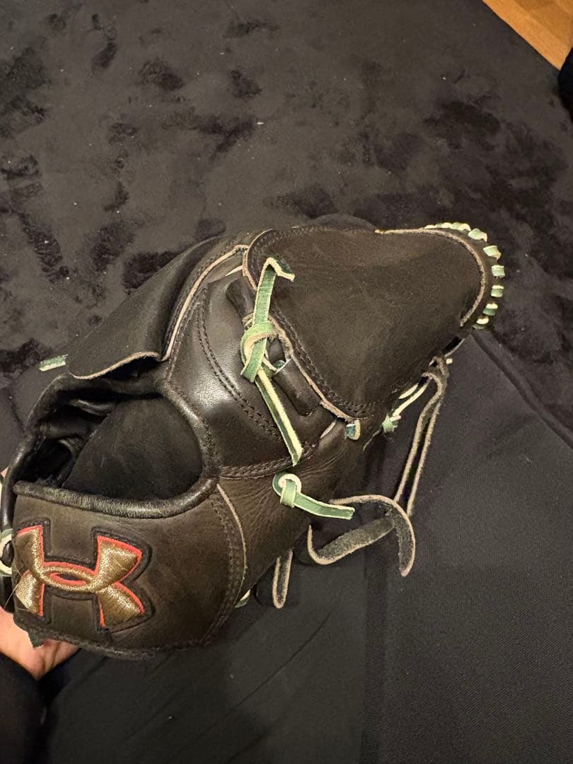 Under Armour 硬式野球グローブ 黒/緑 左投 アンダーアーマー 硬式