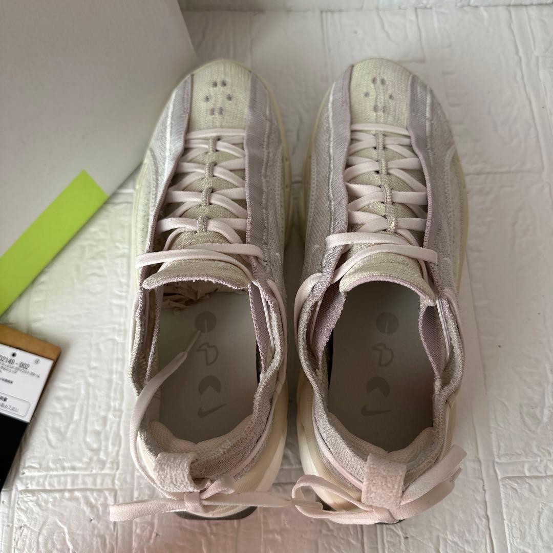 未使用ナイキ フライニット ブルーム ウィメンズシューズ26㎝