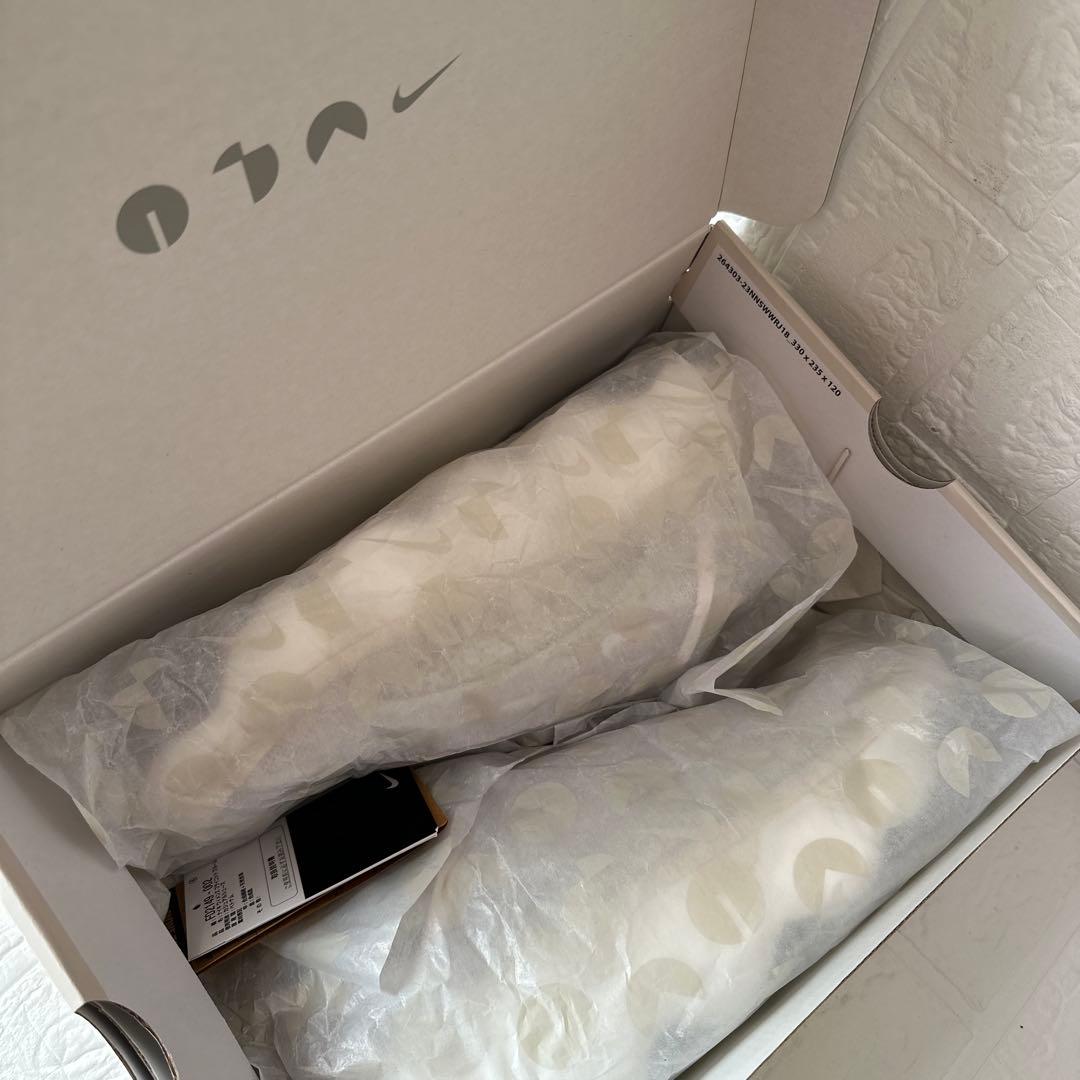 未使用ナイキ フライニット ブルーム ウィメンズシューズ26㎝