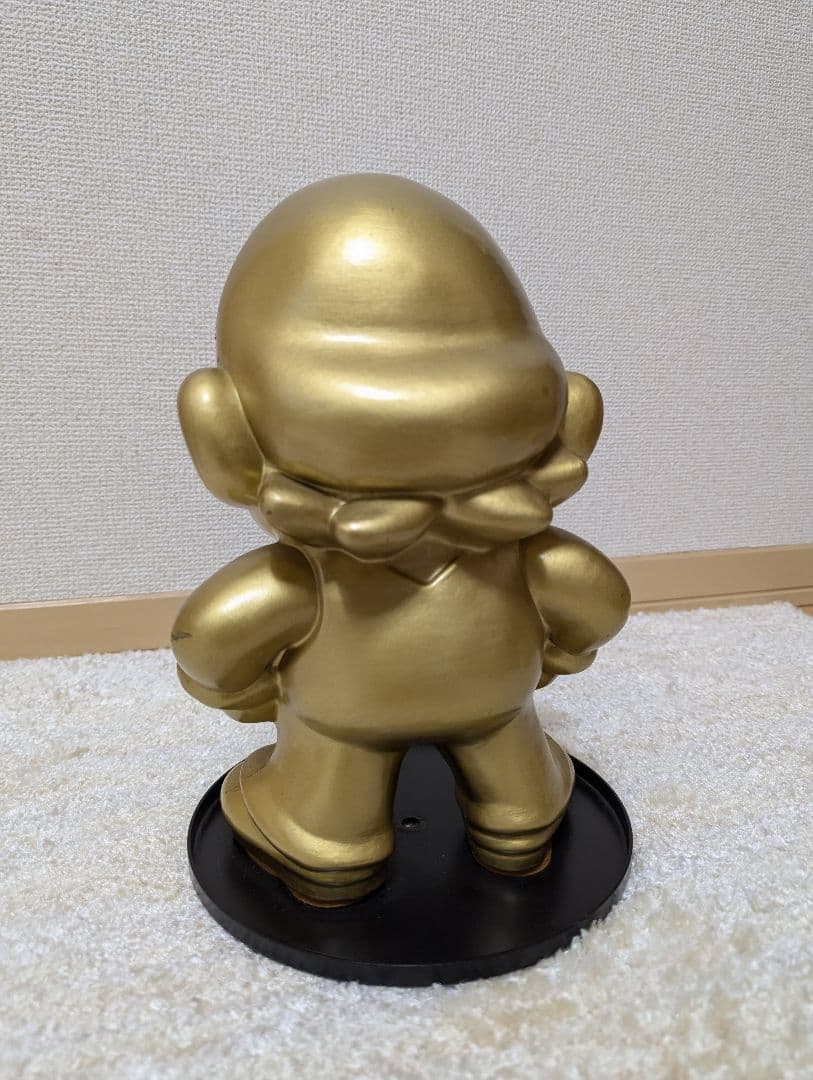 金のマリオ像 任天堂 非売品 スーパーマリオ ゴールド - メルカリ