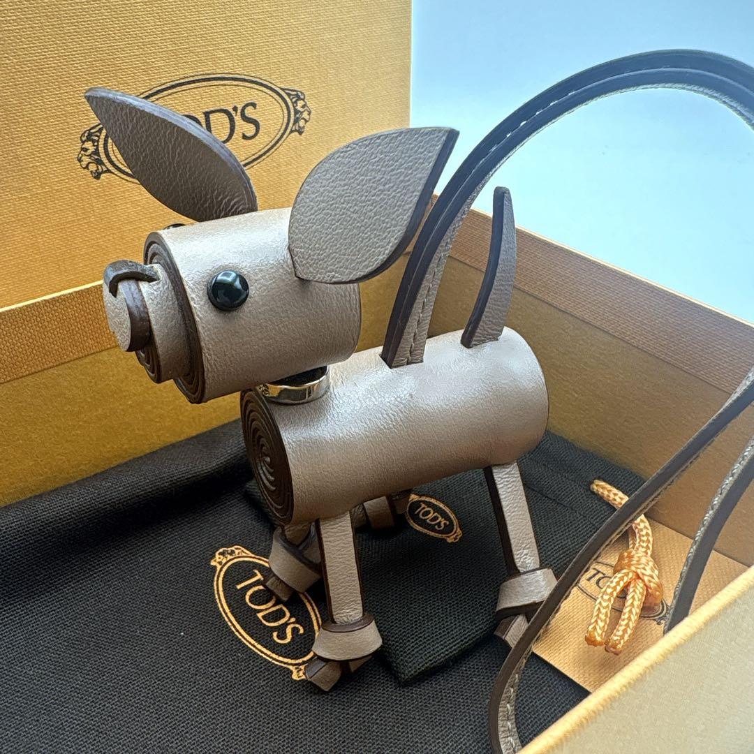極美品】 TOD'S トッズ レザー ドッグ バッグチャーム ストラップ 犬