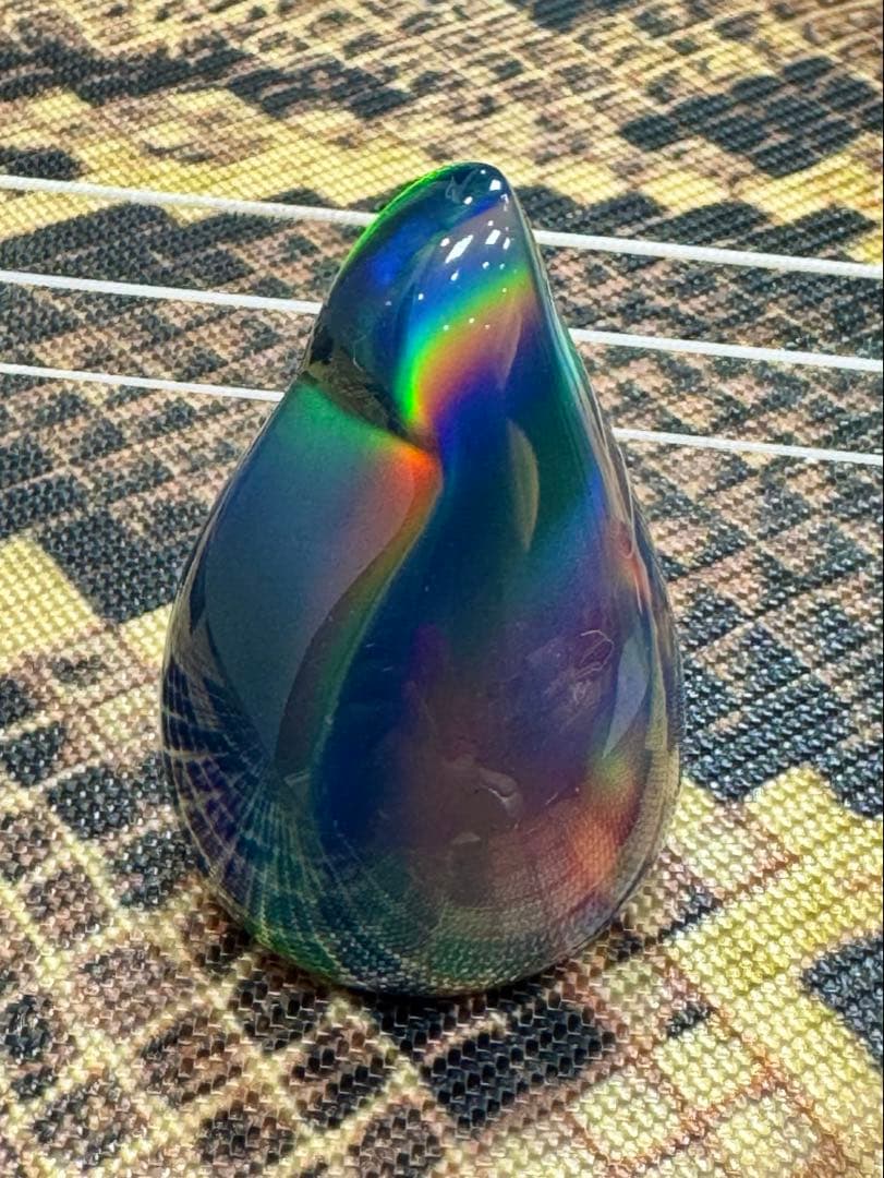 三線用　角度で変色するオーロラバチ　人工オパール製