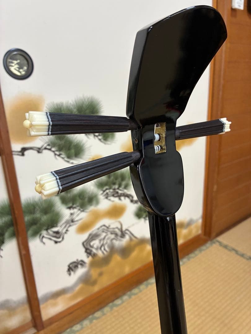 沖縄三線！貴重！知念大工型！本蛇皮！本張り！【一枚張り】