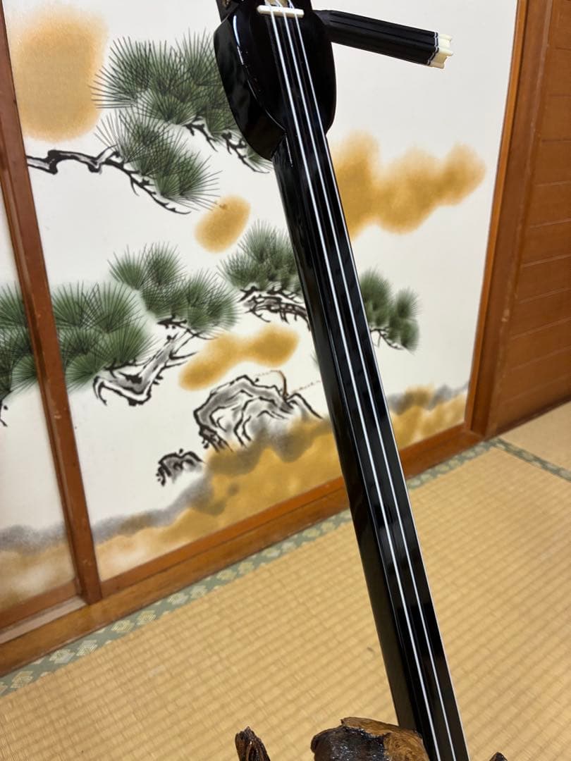 沖縄三線！貴重！知念大工型！本蛇皮！本張り！【一枚張り】