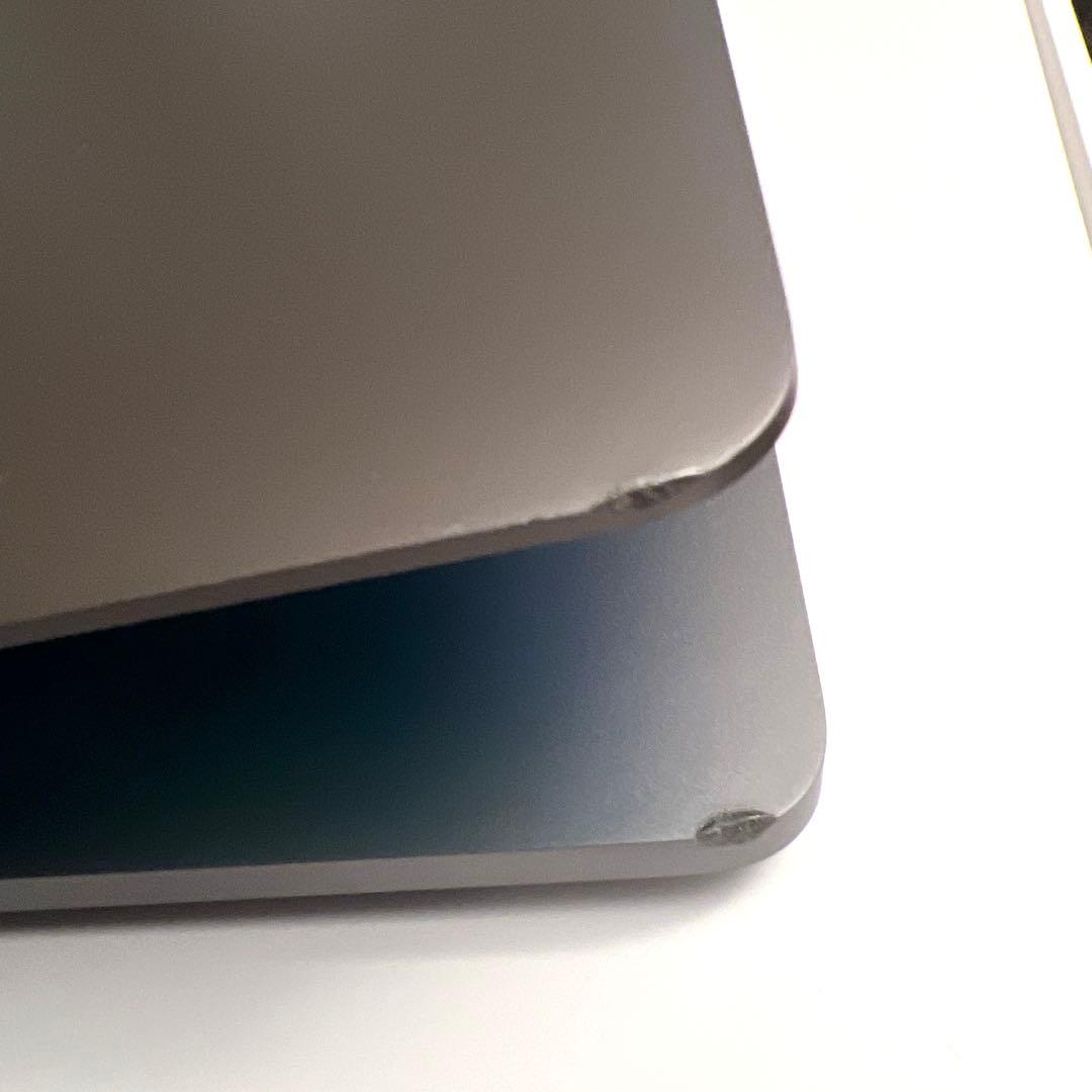 SORA　MacBook Pro 16インチとケース