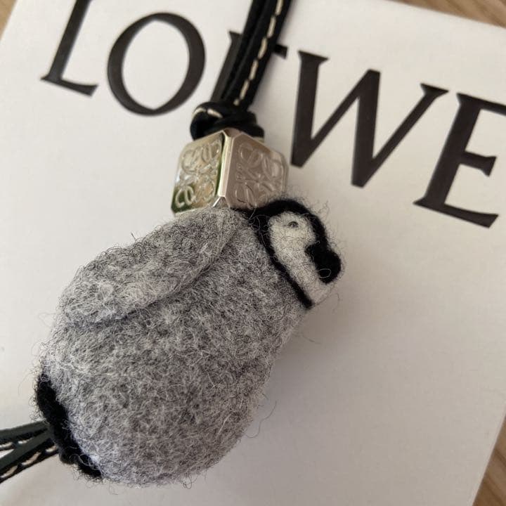 ロエベ LOEWE ベビーペンギンバッグチャーム アナグラムダイス