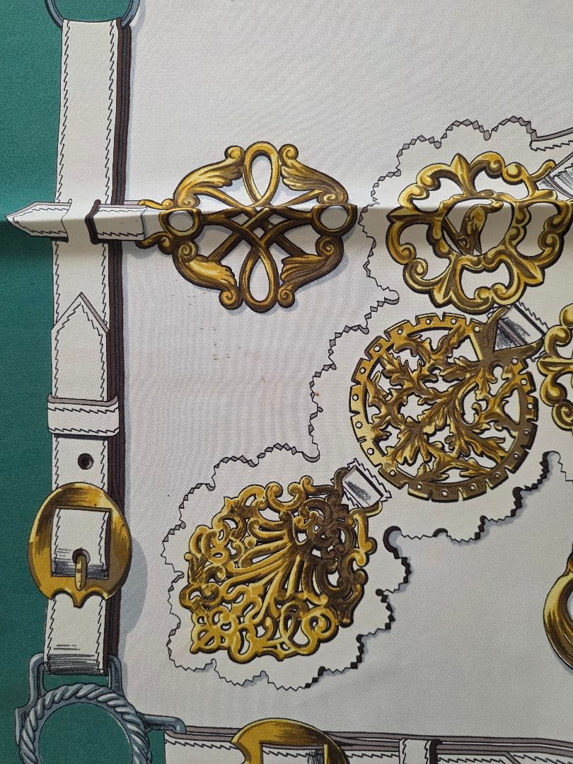 翁*様 HERMES エルメス カレ90 スカーフ \"Cuivreries\"