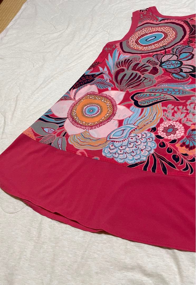 高 品質ファッション - トクコプルミエヴォル 花柄ノースリーブ