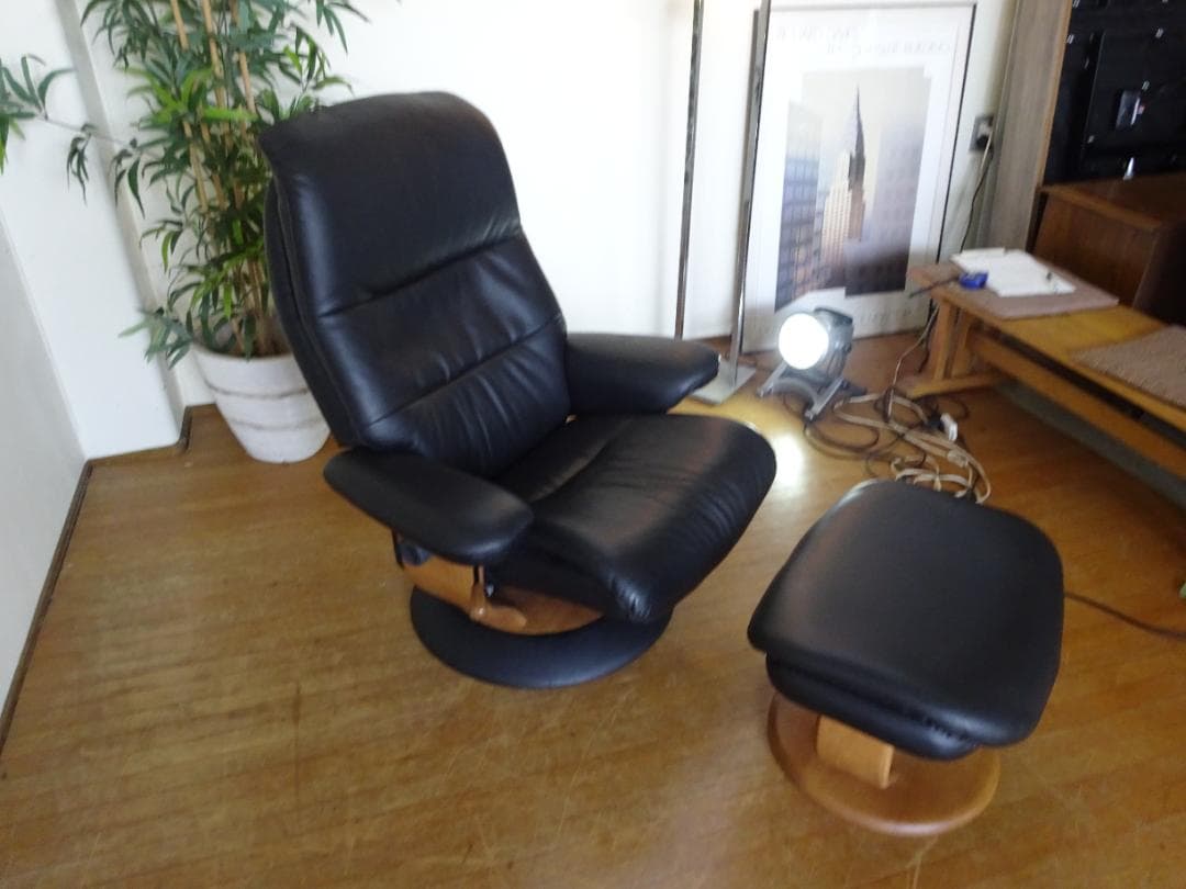 karimoku/カリモク　ディレトーレ　リクライニングチェア＆オットマン　美品