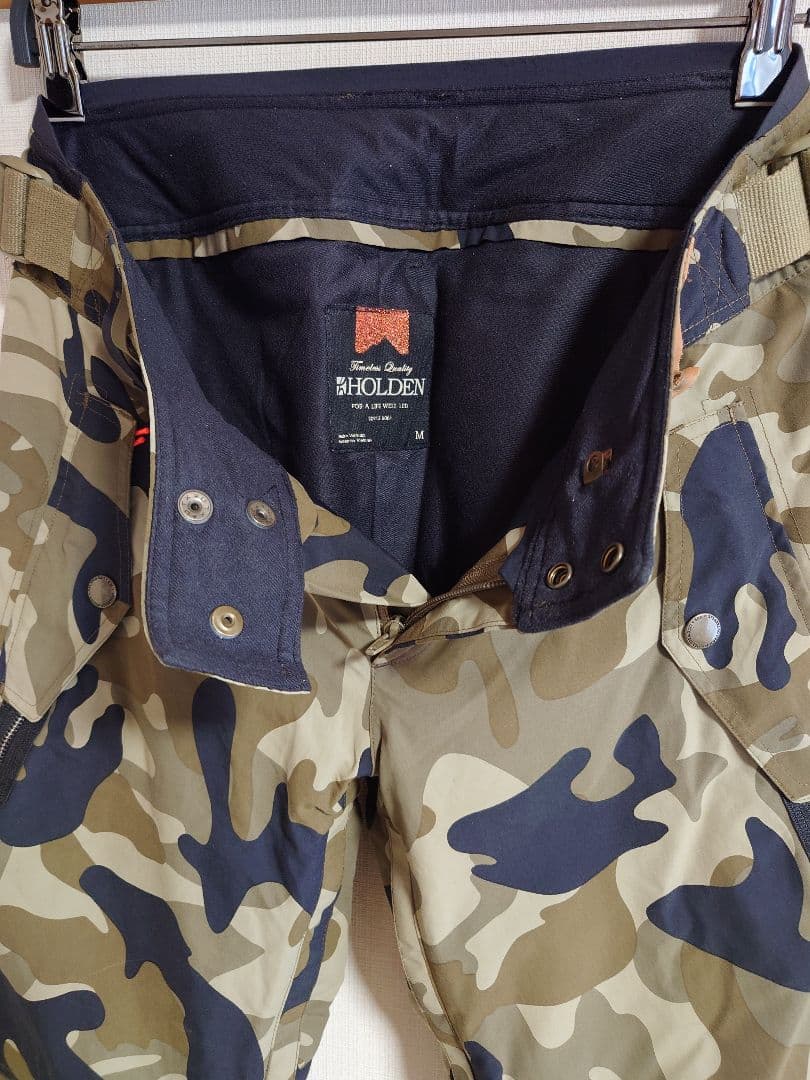 HOLDEN 迷彩 スノーボードパンツ Mサイズ