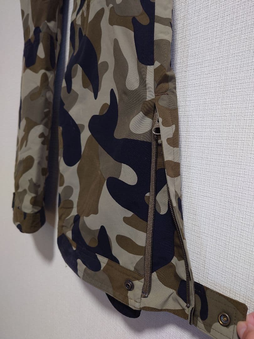 HOLDEN 迷彩 スノーボードパンツ Mサイズ