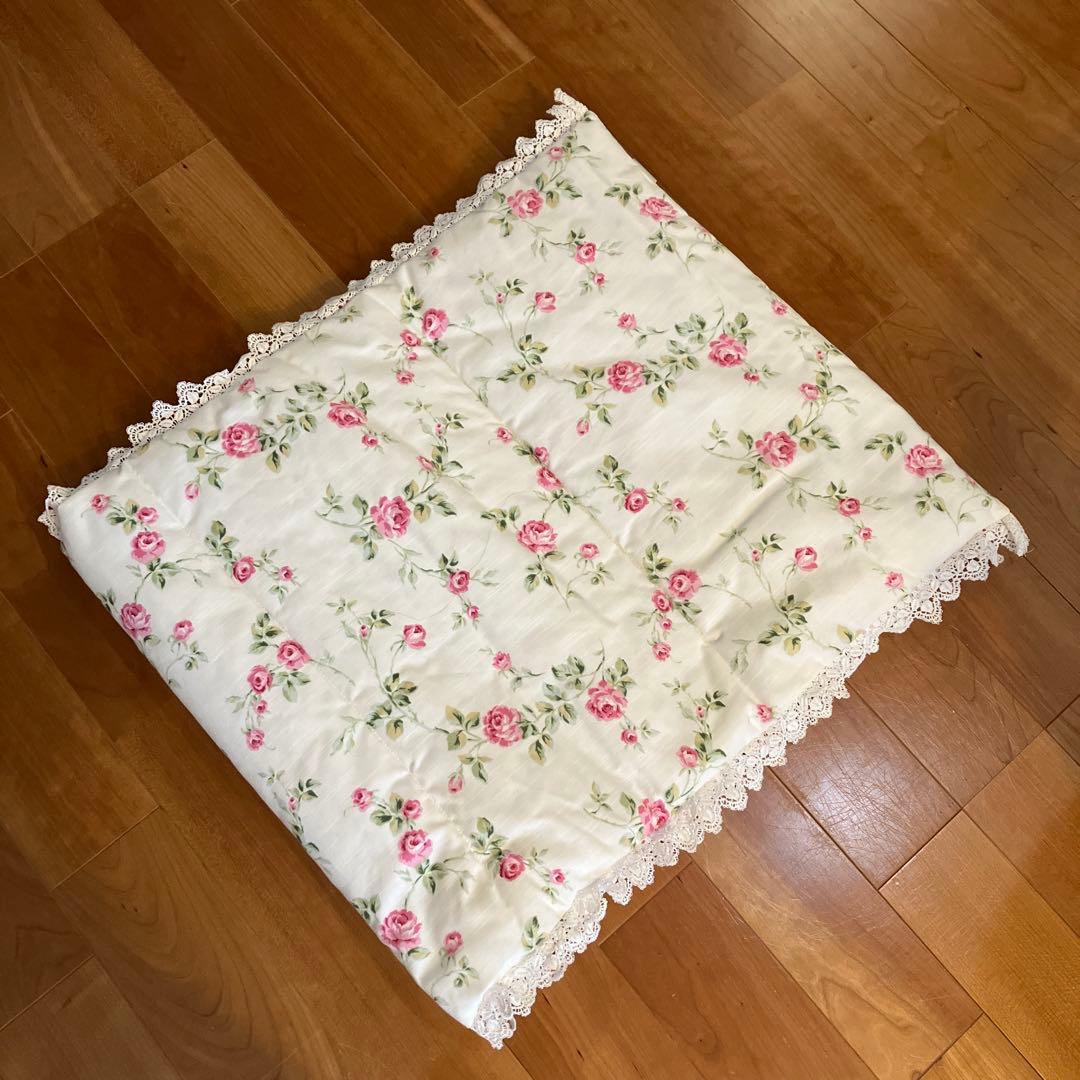 新品未使用 ローラアシュレイ ロングシート 座布団 51×130 激レア品