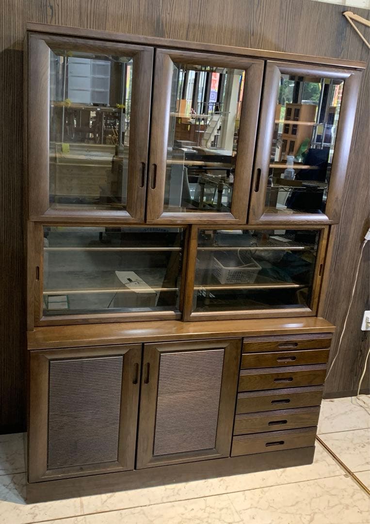 家具のいまだ　食器棚