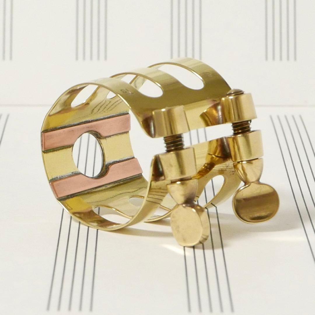 Wood Stoneリガチャースタンダードモデル。テナーサックス用Sサイズ