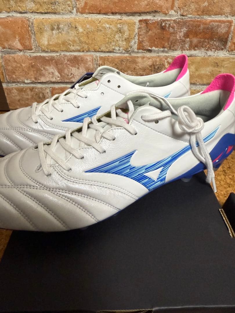 ミズノ　モレリアネオ4 限定カラー