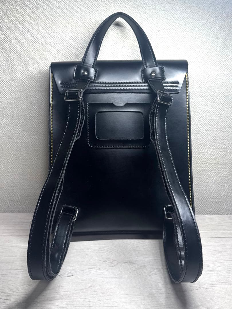 【極美品・早い者勝ち】Dr.Martens ミニバックパック