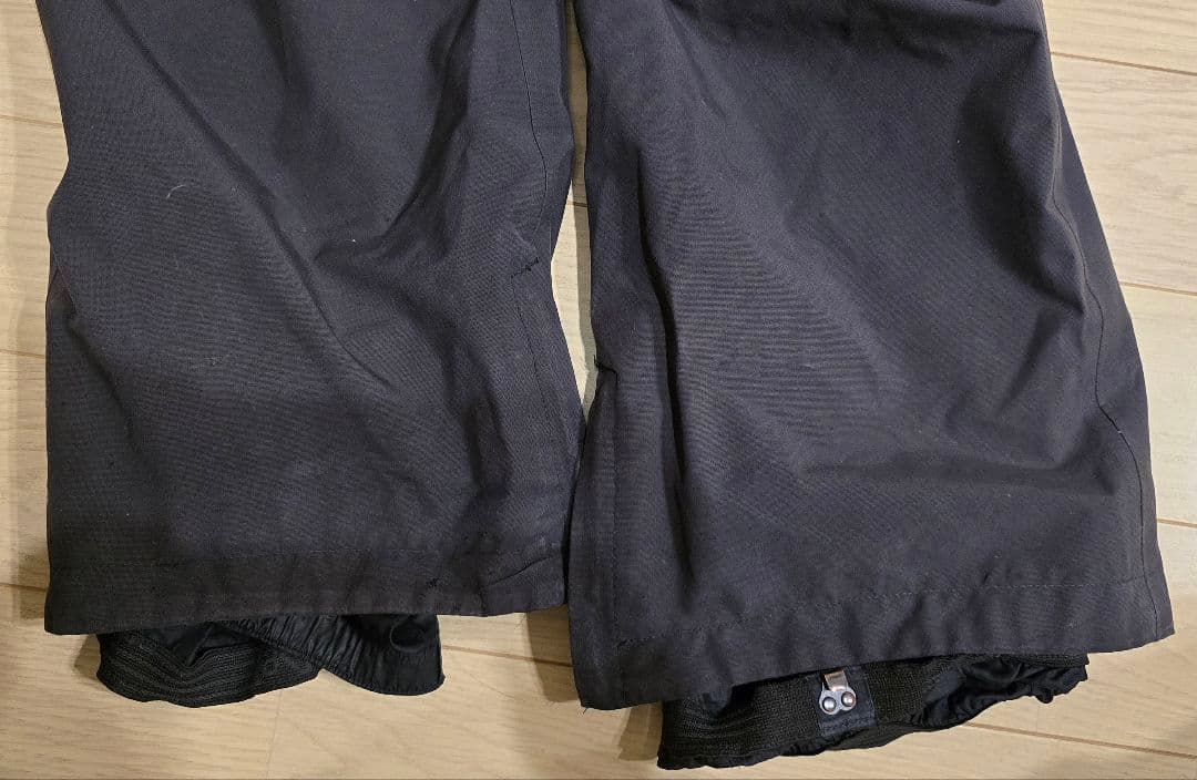 バートン ak パンツ ブラック ゴアテックス サイズS 身長175cm