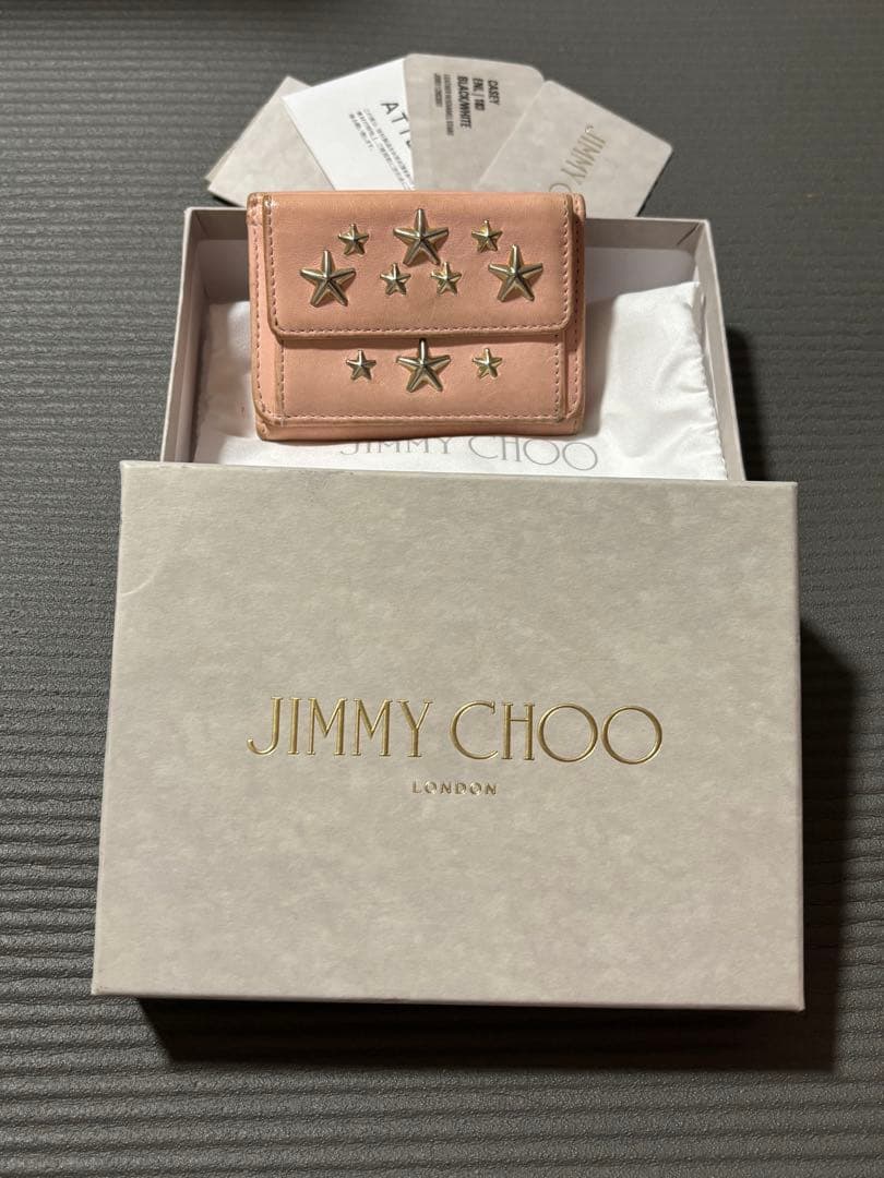 JIMMY CHOO ピンク 星型スタッズ 三つ折り財布 - メルカリ