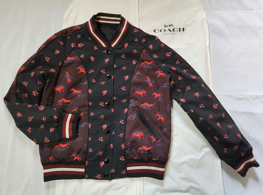 木製ハンガー付き・COACH・コーチ・リバーシブル・スタジアムジャンパー・新品