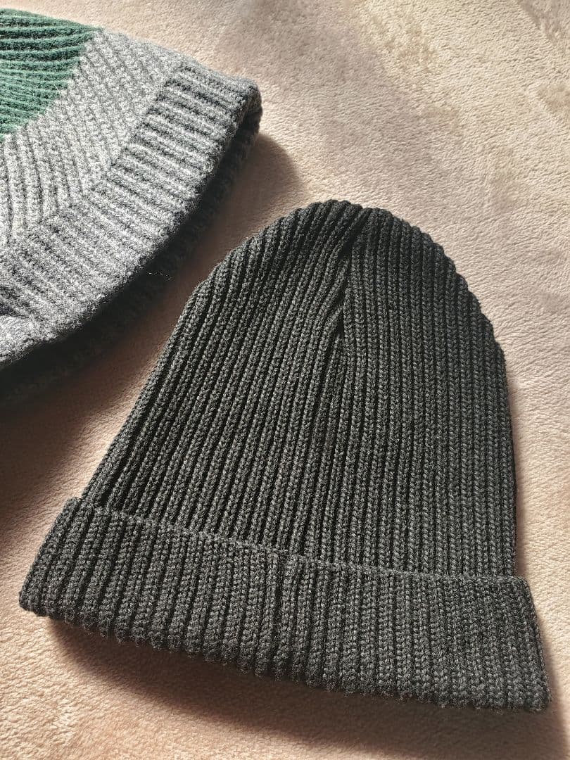 patagonia ラブルビーニー　つば付き ニット帽　ビーニー ２点セット