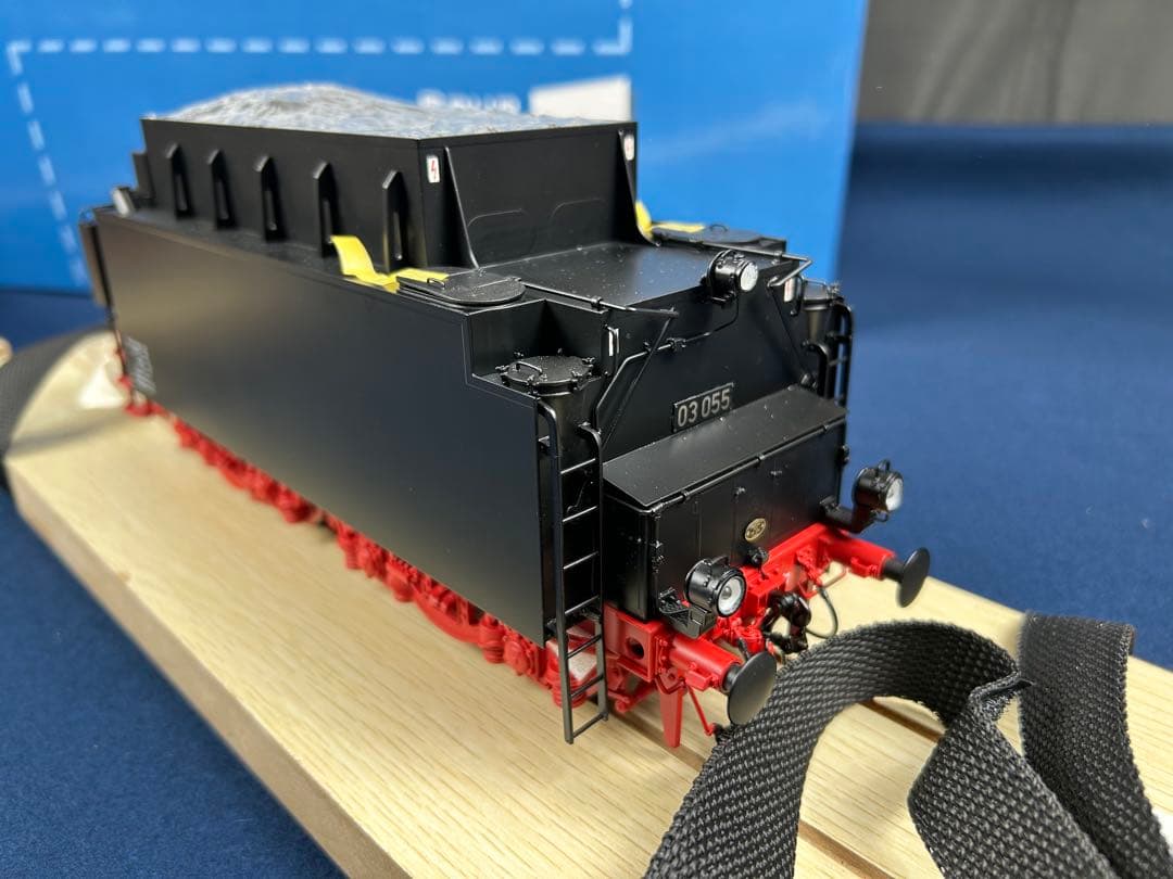 ドイツ 蒸気機関車 KM1 Modellbau BAUREIHE 03