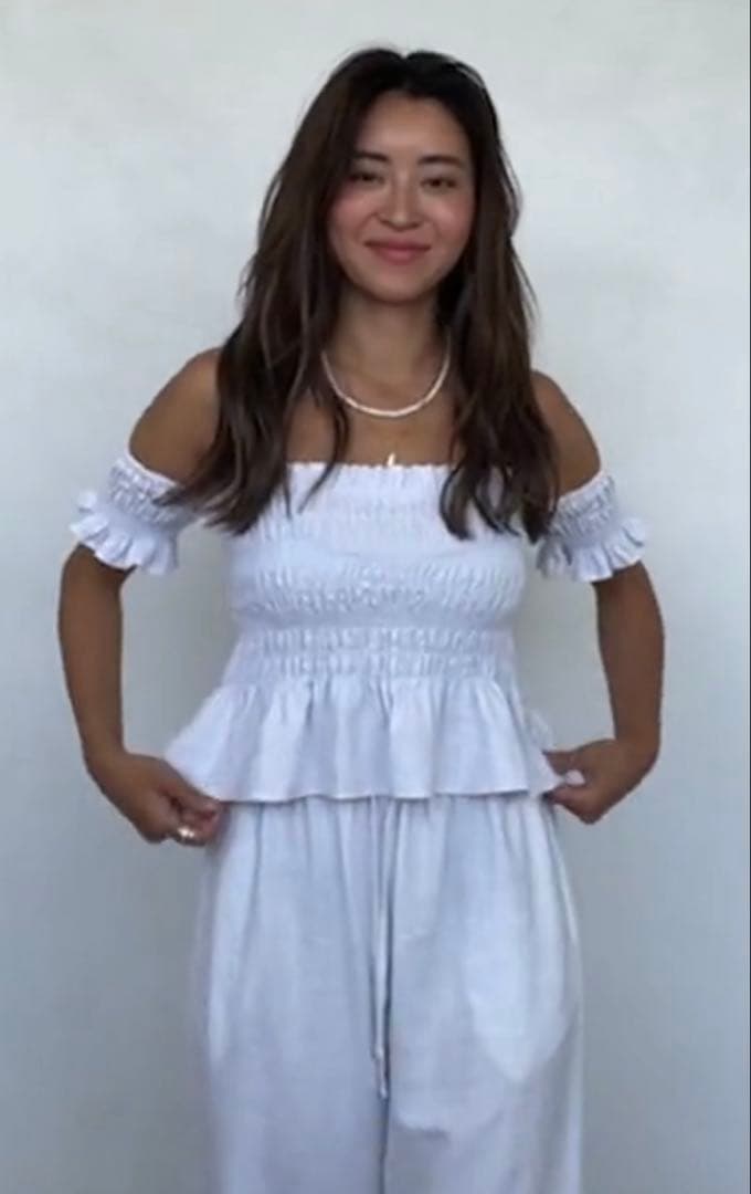 ALEXIA STAM 麻混シャーリングトップス