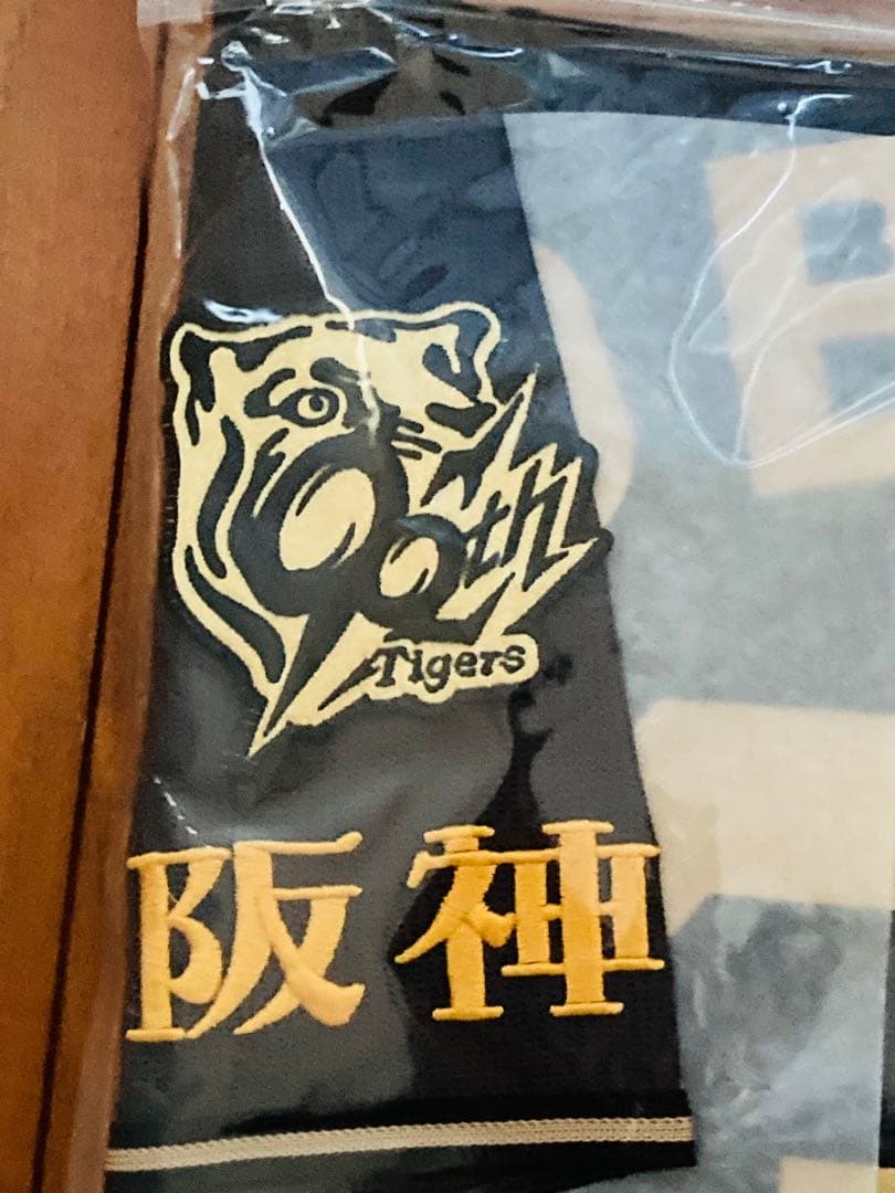 阪神タイガース ブラックダイナマイト ユニフォーム メンズLサイズ　ミズノ　刺繍