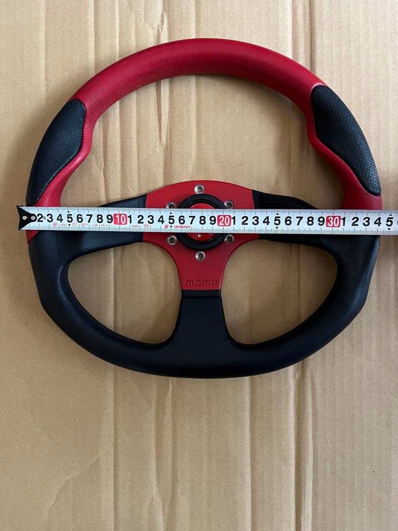 MOMO ステアリングホイール 赤黒