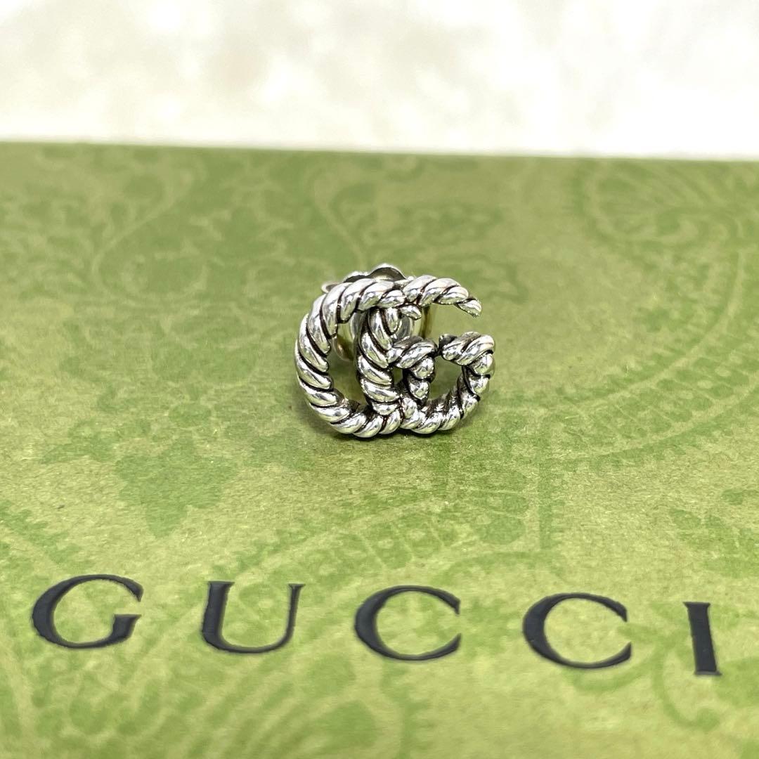 【極美品】グッチ　マーモントGG ツイストピアス片耳　シルバー925 燻