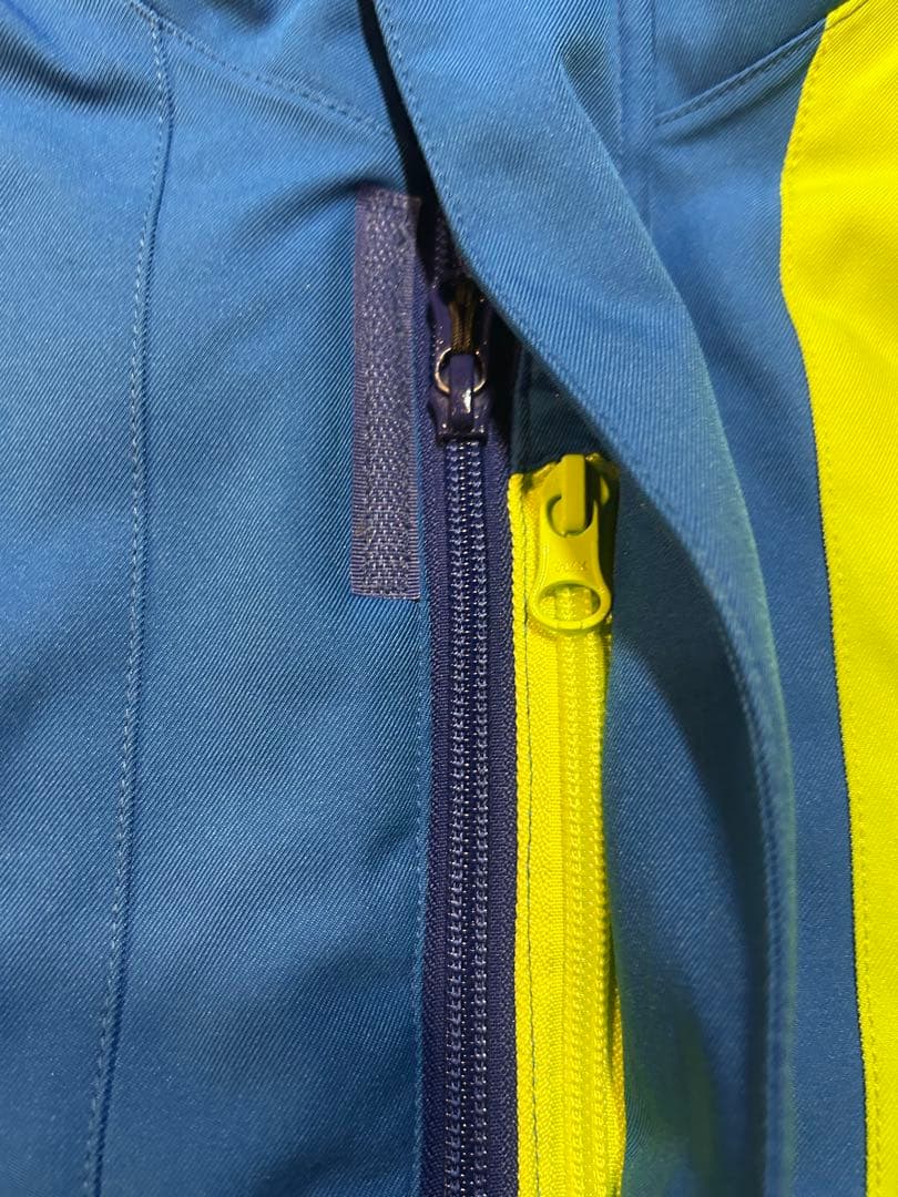 オンヨネ　スキーウェアS 上のみ