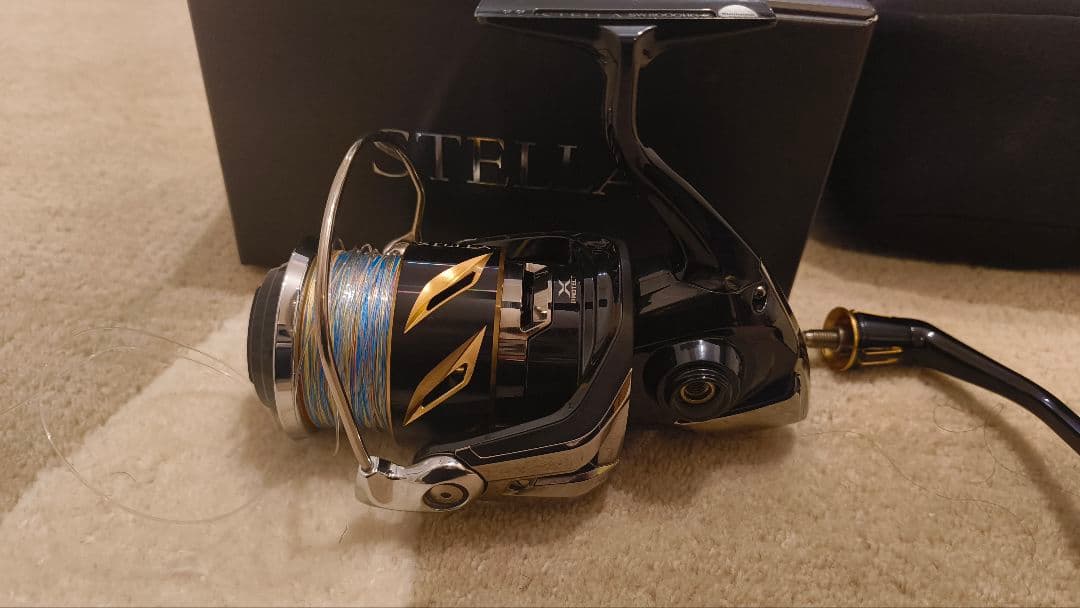 STELLA SW8000HG スピニングリール