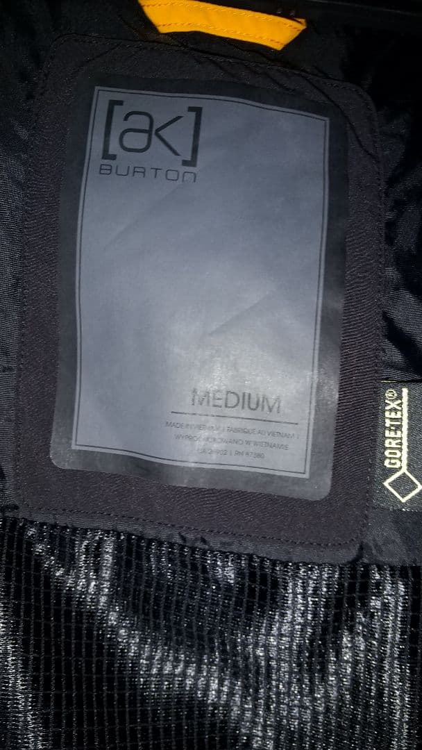 Burton [ak] イエロージャケット